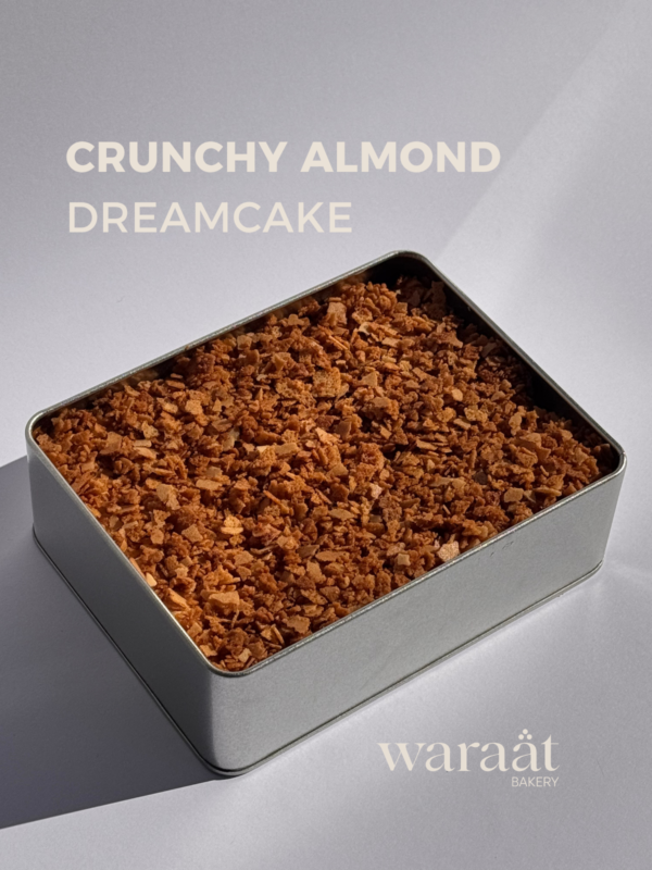 CRUNCHY ALMOND DREAMCAKE